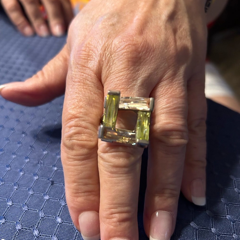 Elegant Green and Yellow 925 Statement Ring